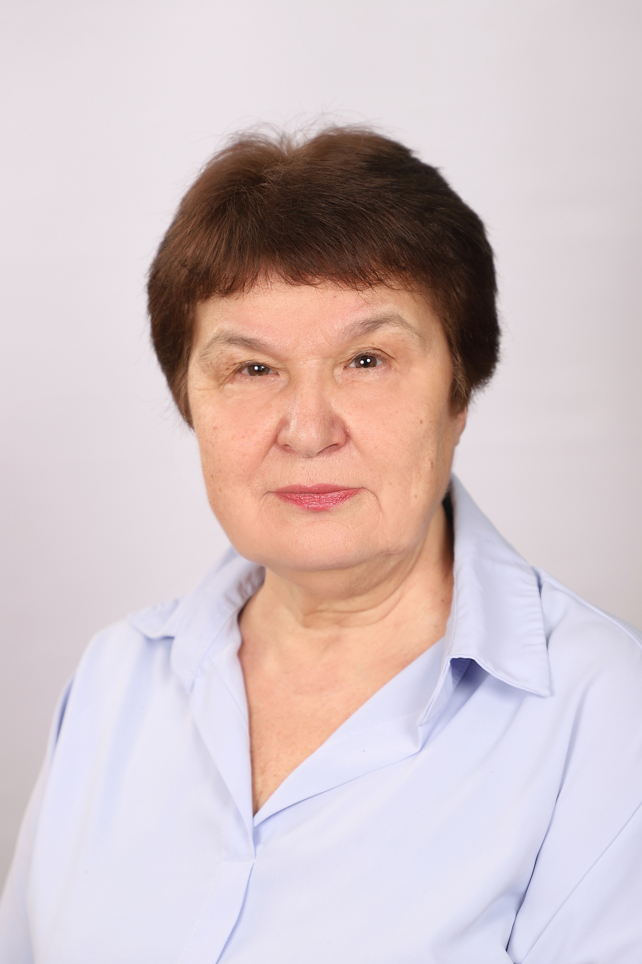 Худякова Людмила Петровна.